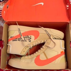 Nike Off-White Mid Hallows Eve Limited Edition